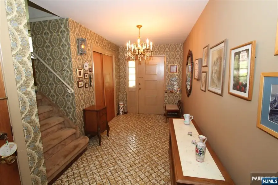 10 Bayberry Drive, Montvale, NJ 07645 - #3