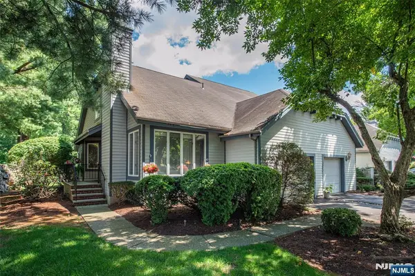 75 Birch Lane, Wayne, NJ 07470