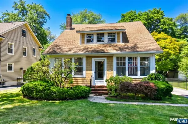 140 Harding Road, Glen Rock, NJ 07452