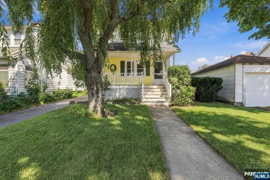 25 Edward Street, Bergenfield, NJ 07621 - #3