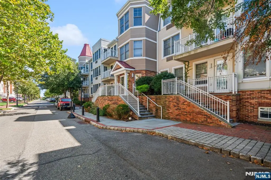 40 Constitution Way 5107, Jersey City, NJ 07305 - #1