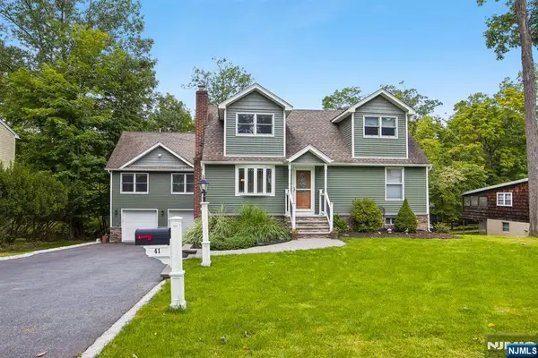 41 Forest Terrace, Wayne, NJ 07470