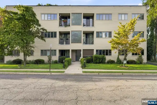 24 Crest Street 2C, Westwood, NJ 07675
