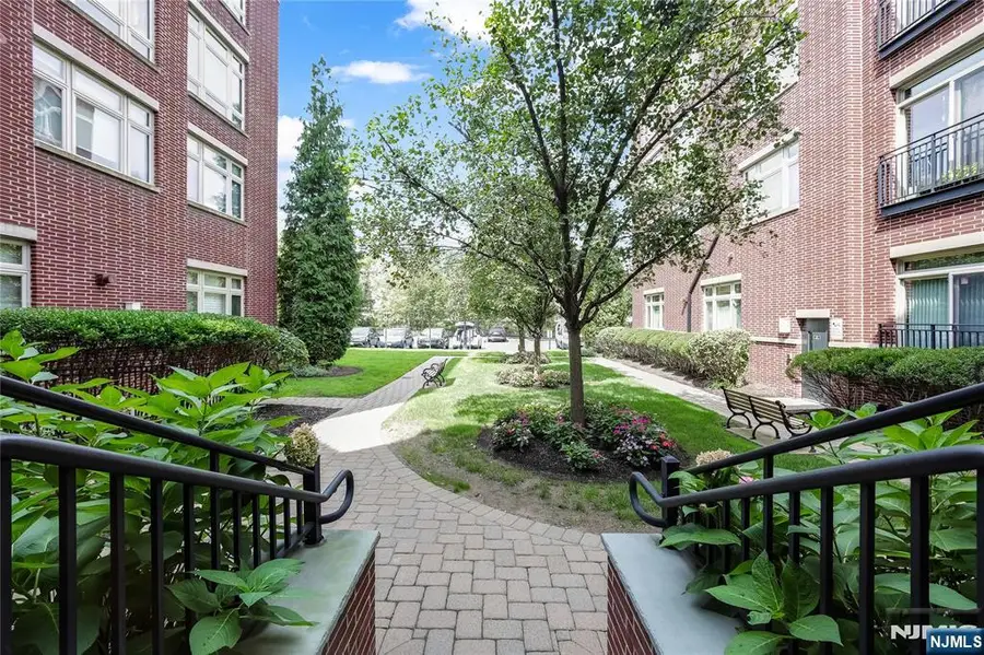 4422 Riverview Avenue 422, Englewood, NJ 07631 - #2