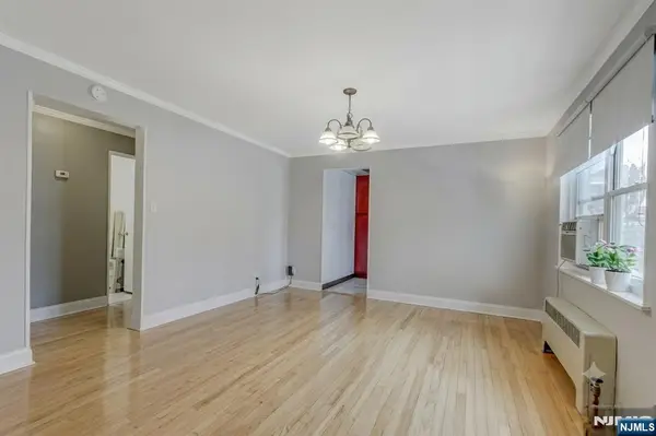 370 Esplanade 21, Hackensack, NJ 07601