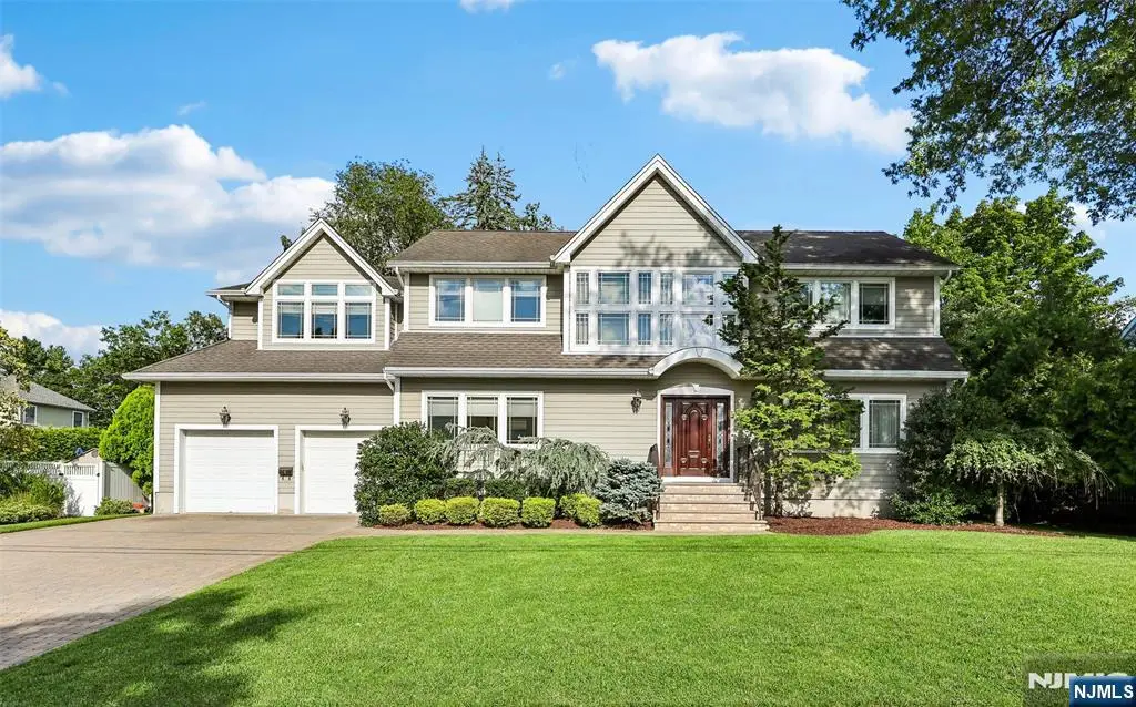 8 Marion Court, Ho Ho Kus, NJ 07423 - #1