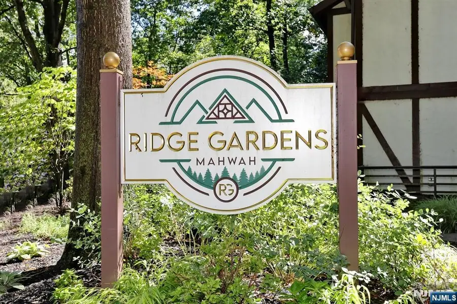 3916 Melville Court 3916, Mahwah, NJ 07430 - #2