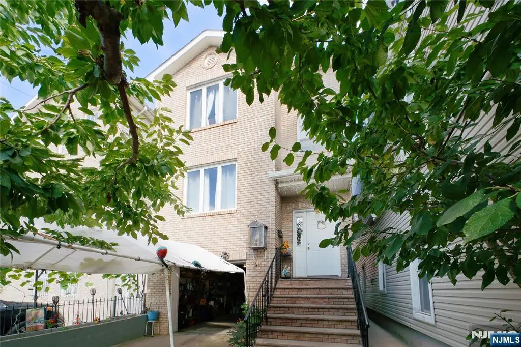 116 Chapel Street, Newark, NJ 07105 - #1