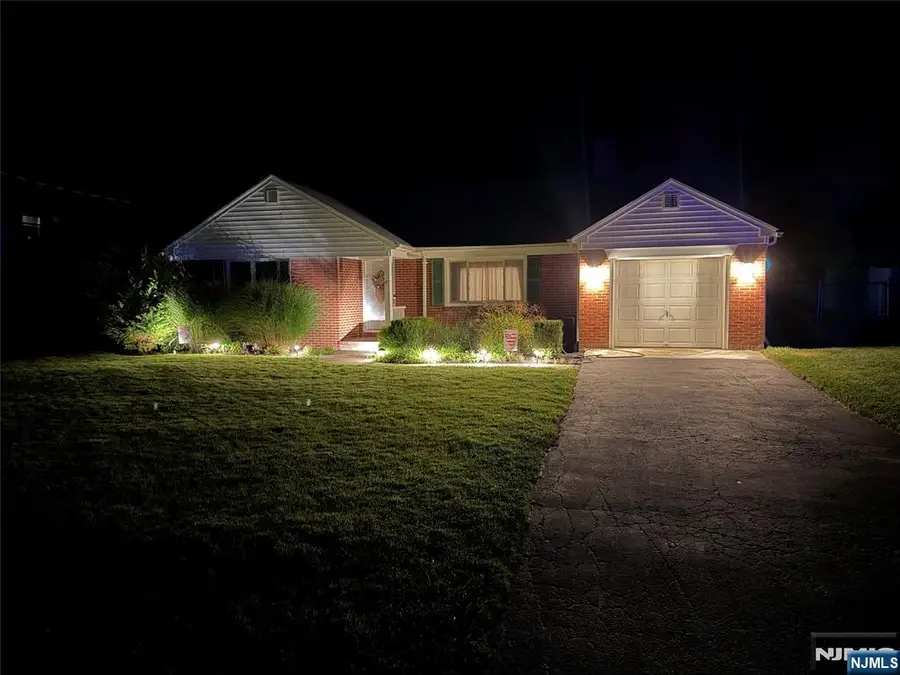 47 Grove Street, Oak Ridge, NJ 07438 - #2