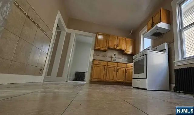 81 Union Street, East Rutherford, NJ 07073 - #2