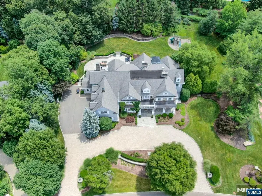 29 McGrath Drive, Cresskill, NJ 07626 - #2