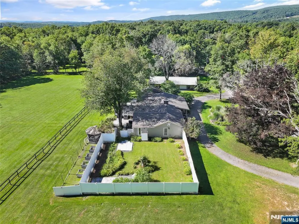76 Glen Road, Wantage, NJ 07461 - #1