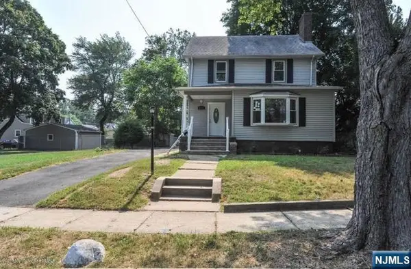280-282 Seneca Place, Plainfield, NJ 07062