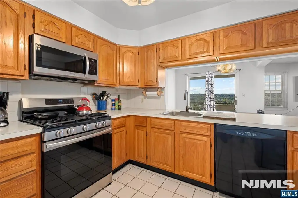 62 Amethyst Lane 276, Paterson, NJ 07501 - #1