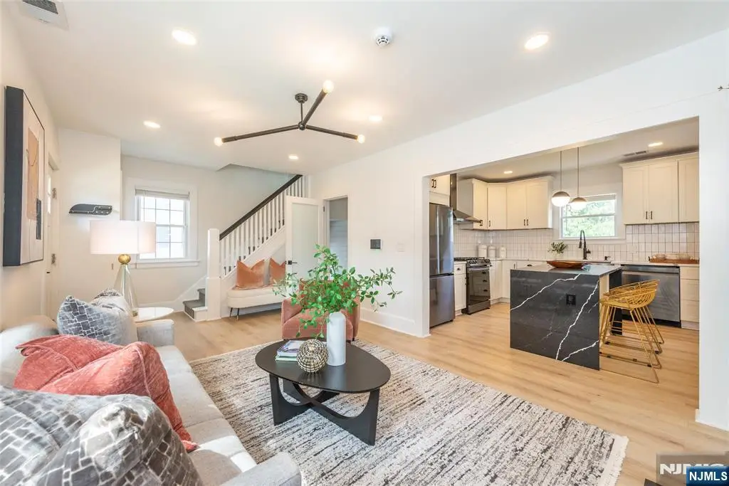 33 Waverly Terrace, Bloomfield, NJ 07003 - #1