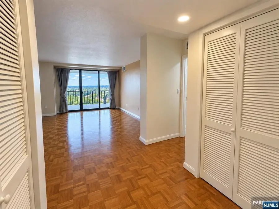 245 Prospect Avenue 16A, Hackensack, NJ 07601 - #2