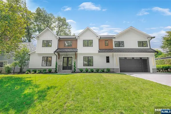 10 Radburn Road, Glen Rock, NJ 07452