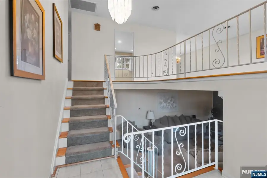 2 Tanglewood Drive, East Hanover, NJ 07936 - #2
