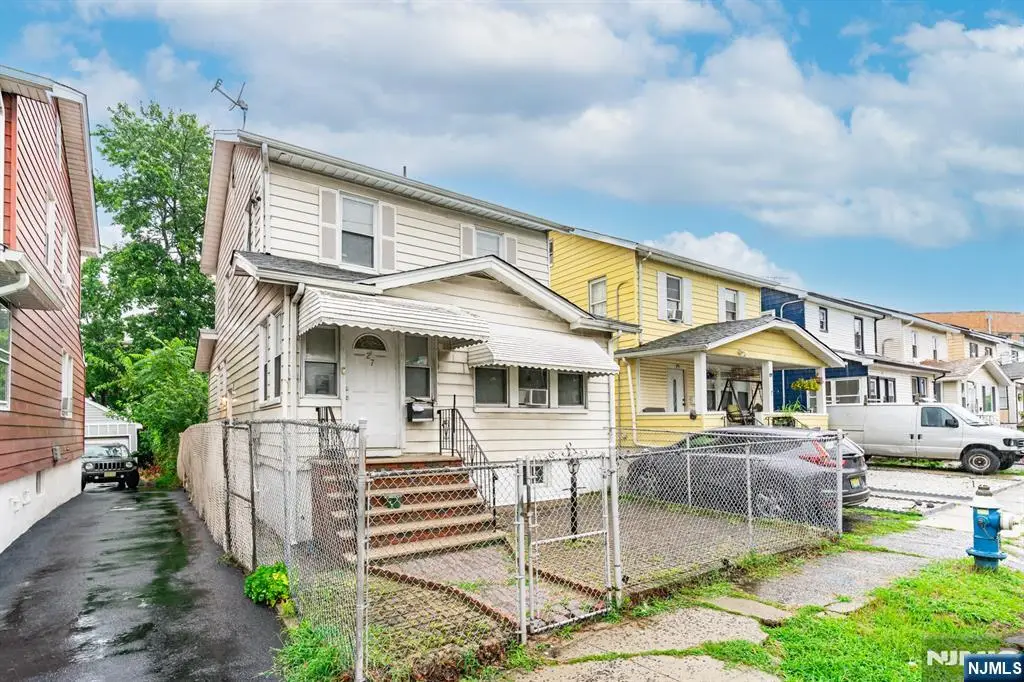 27 Philip Place, Irvington, NJ 07111 - #1