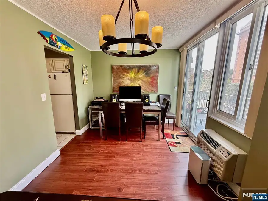160 Overlook Avenue 4D, Hackensack, NJ 07601 - #3