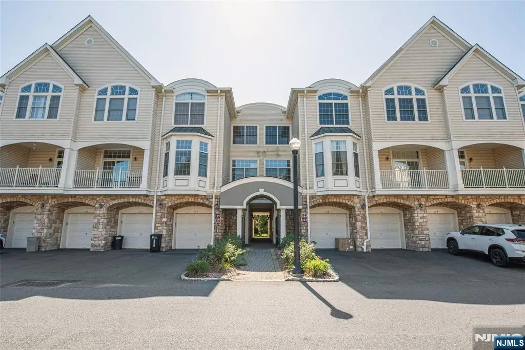 121 Turlington Court, Livingston, NJ 07039 - #1