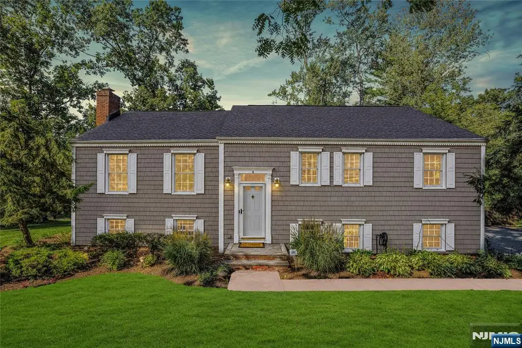 3 Deer Run Circle, Chatham, NJ 07928 - #1