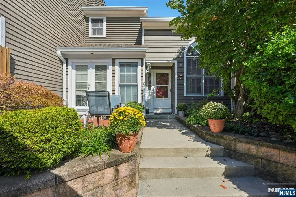 189 Grandview Lane, Mahwah, NJ 07430 - #1