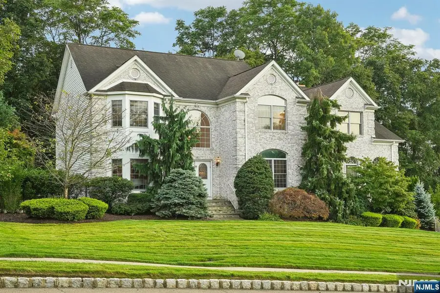 16 Apple Lane, Wayne, NJ 07470 - #2