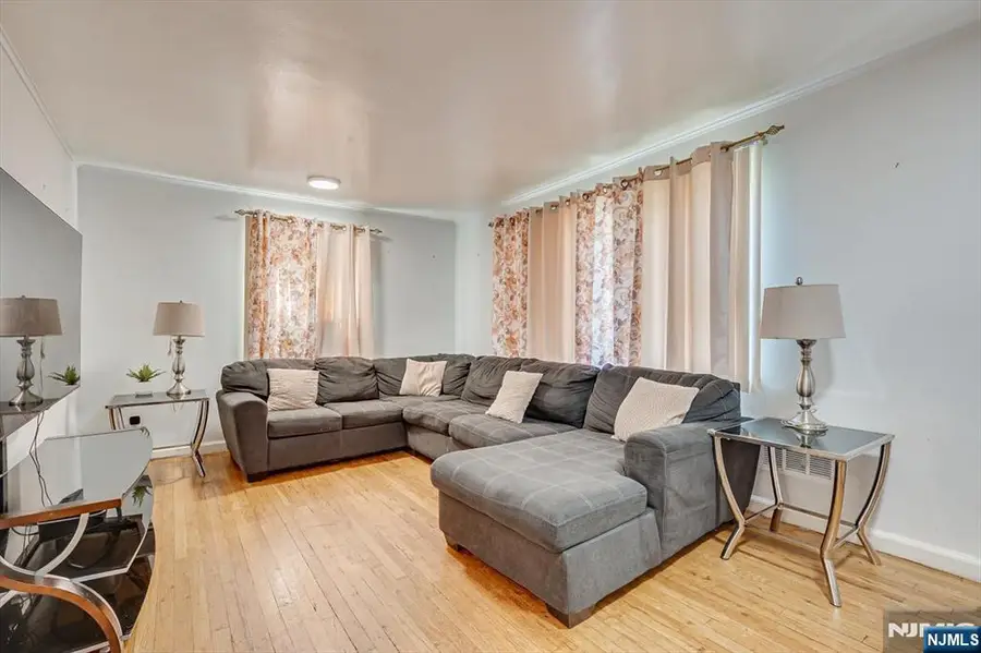 18 Union Place, Irvington, NJ 07111 - #2