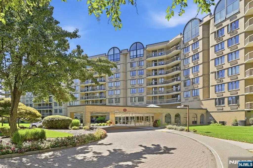 10 Smith Manor Boulevard, West Orange, NJ 07052 - #1