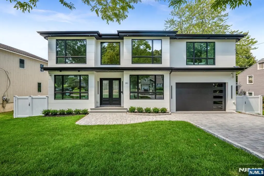 391 Burnet Place, Paramus, NJ 07652 - #1