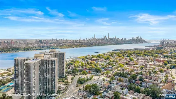 200 Winston Drive 2403, Cliffside Park, NJ 07010
