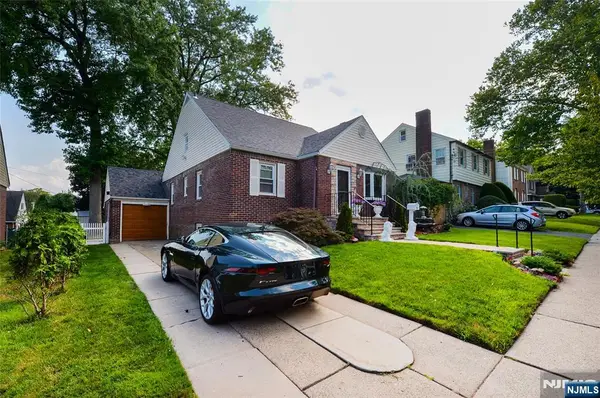56 Dohrman Avenue, Teaneck, NJ 07666