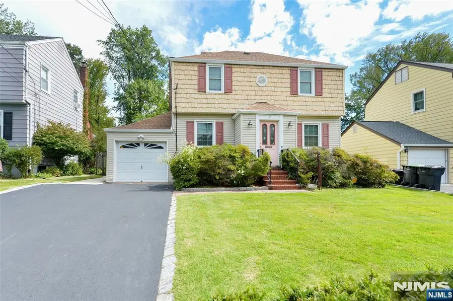 37 Lunn Avenue, Bergenfield, NJ 07621 - #2