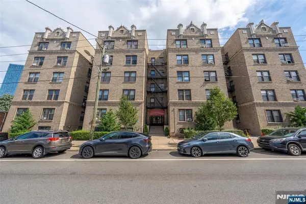 2700 John F Kennedy Boulevard 102, Jersey City, NJ 07306