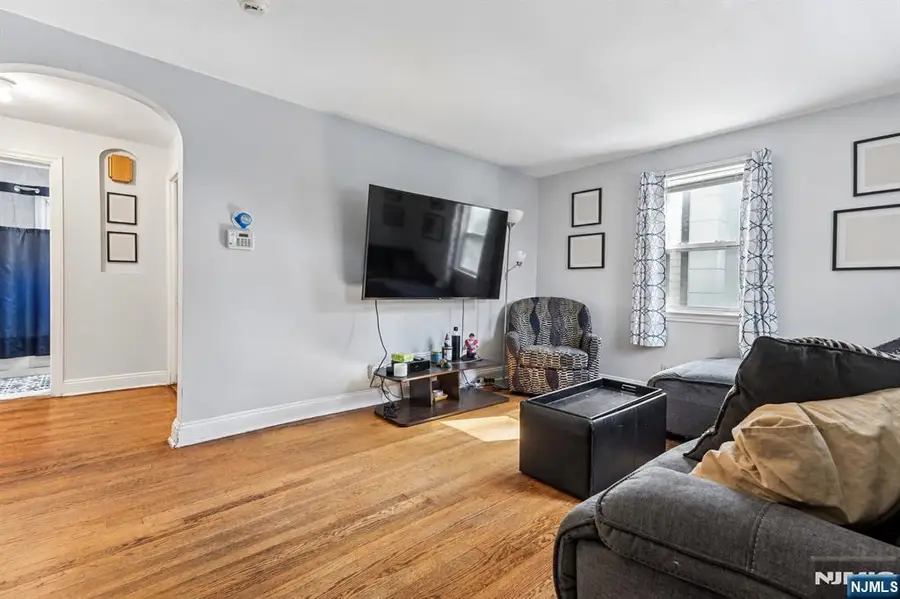 274 E Passaic Avenue, Nutley, NJ 07110 - #3