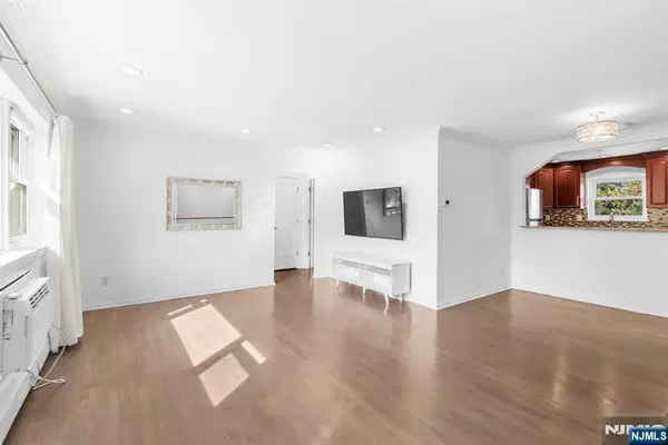 39-07 Dobrin Court 3907B, Fair Lawn, NJ 07410