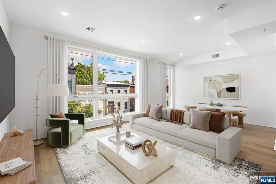 1001 Summit Avenue 3, Jersey City, NJ 07307 - #2