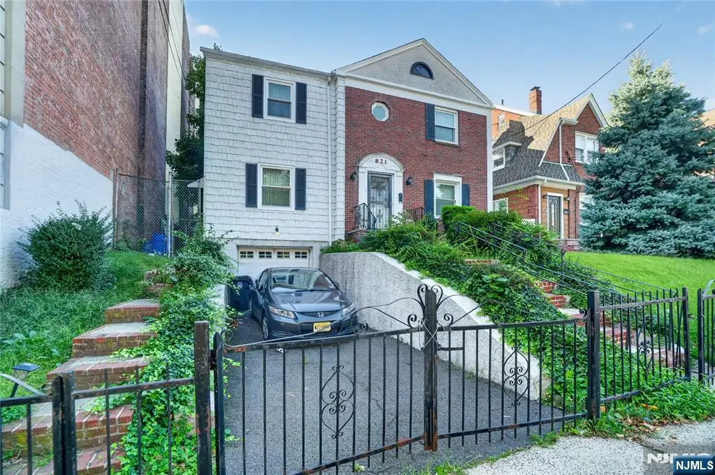 821-823 10th Street, Newark, NJ 07108 - #1