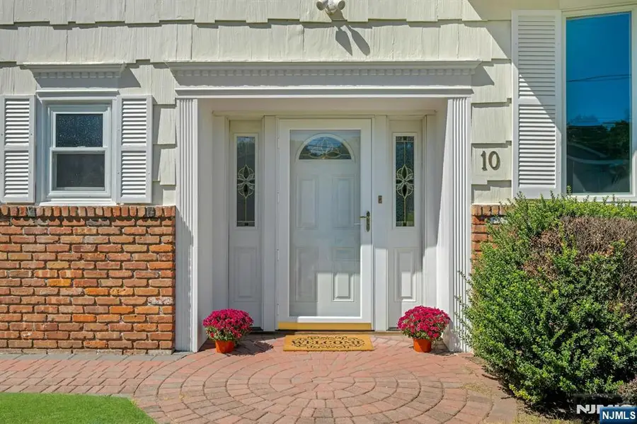 10 Klimback Court, Caldwell, NJ 07006 - #2