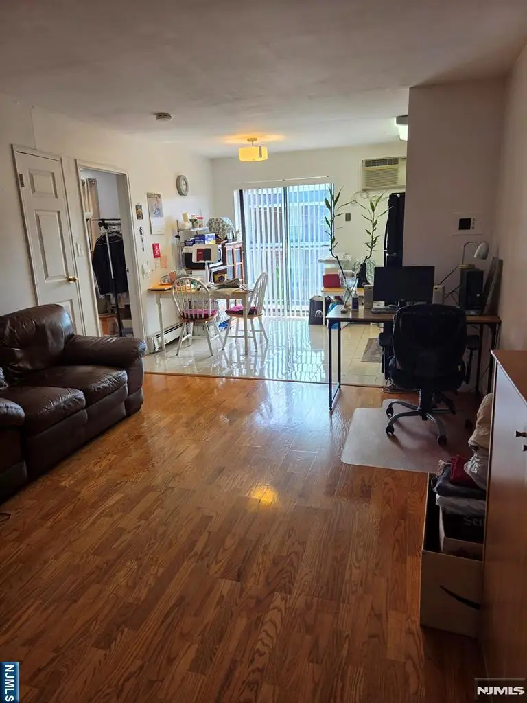 201 12th Street 15, Palisades Park, NJ 07650 - #1