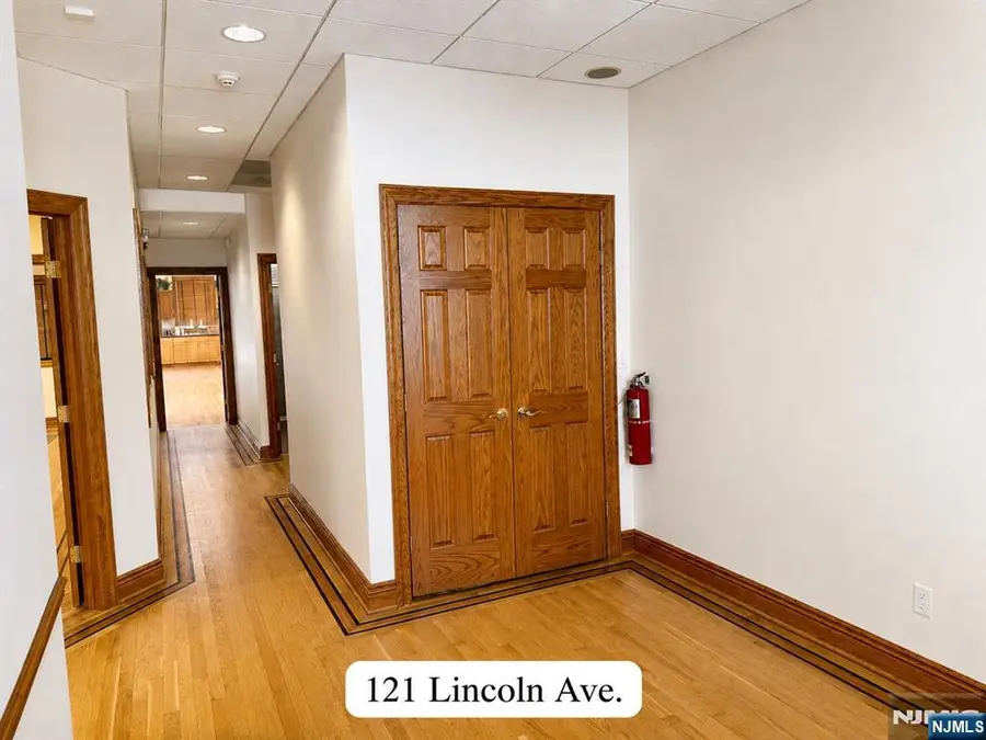 123 Lincoln Avenue, Fair Lawn, NJ 07410 - #3