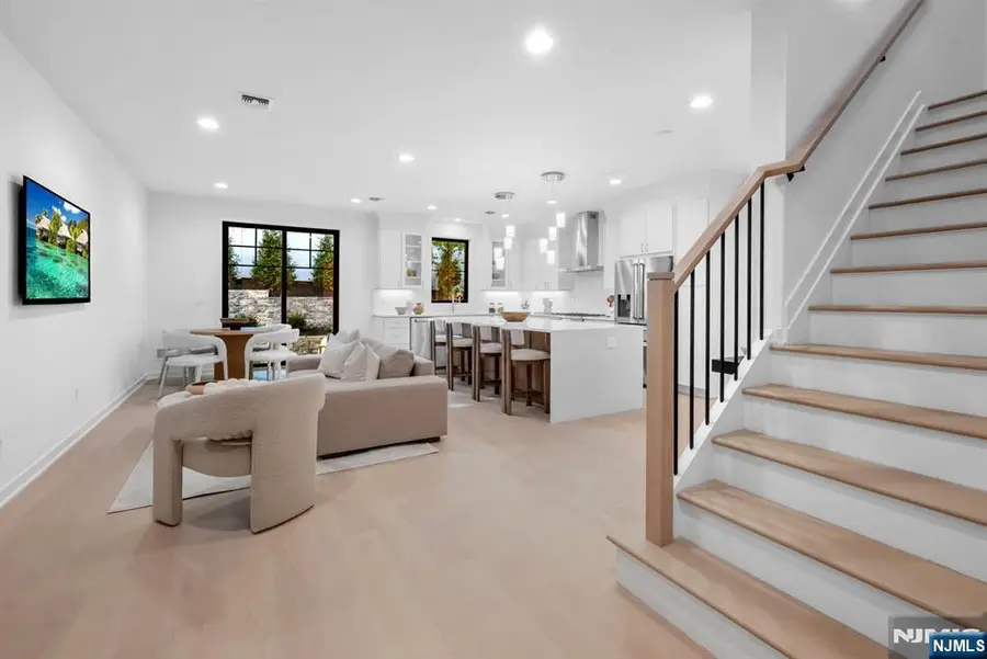 9 Fey Place, Oradell, NJ 07649 - #3