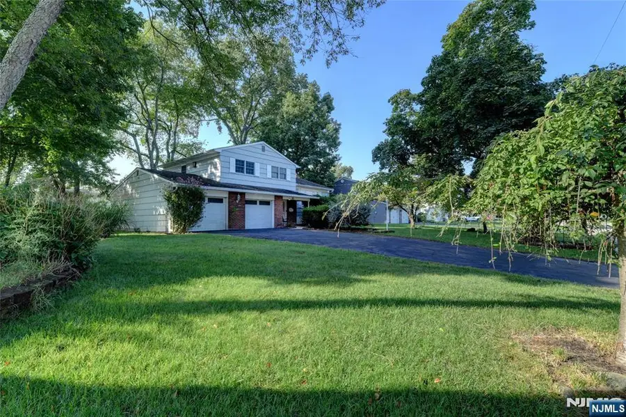15 Jocelyn Place, Pequannock, NJ 07444 - #2