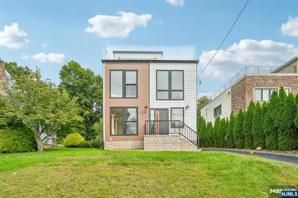 68 Livingston Avenue, Livingston, NJ 07039