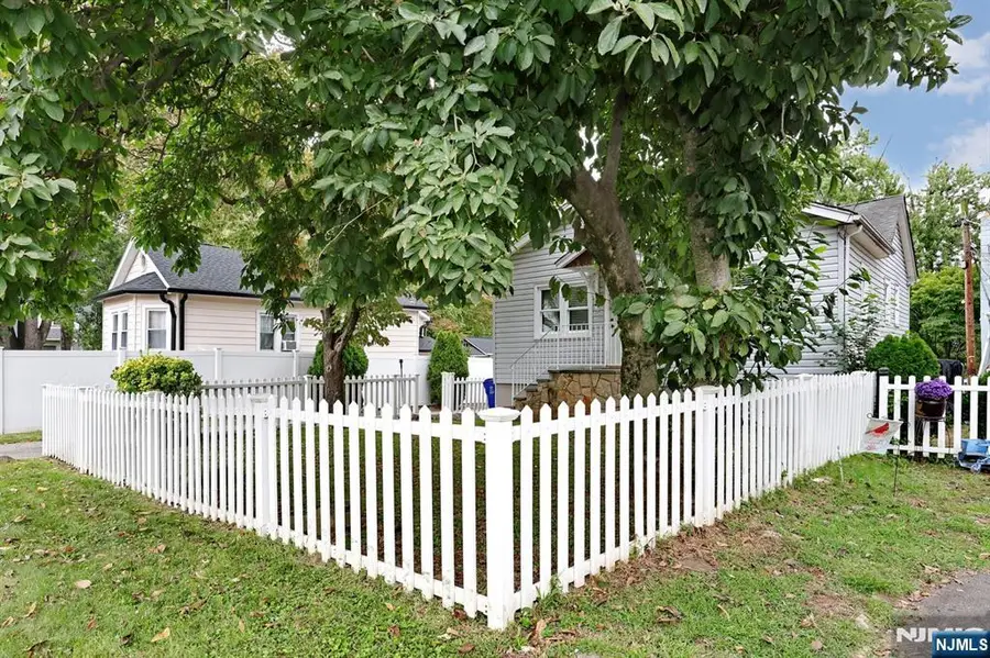 15 Crescent Avenue, Totowa, NJ 07512 - #2