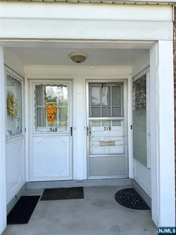 32b Elmwood Court B, Elmwood Park, NJ 07407 - #2