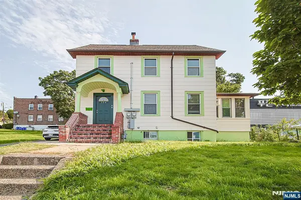 334 Broad Avenue, Ridgefield, NJ 07657