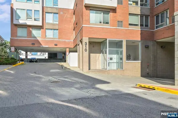 310 Cliff Lane C002D, Cliffside Park, NJ 07010