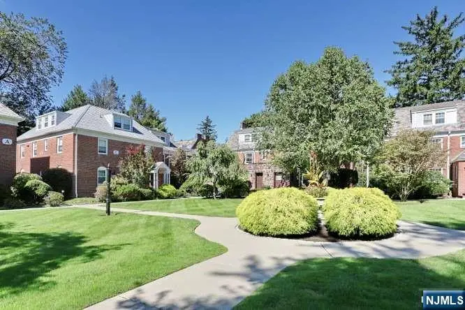 185 E Palisade Avenue A2A, Englewood, NJ 07631 - #3